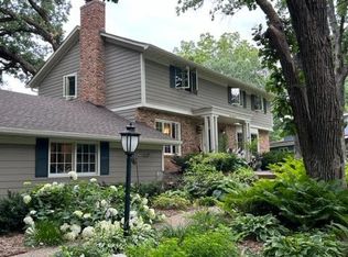 1286 Sylvandale Rd, Mendota Heights, MN 55118