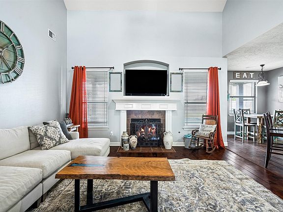 4th image of 13915 Martinique Ln