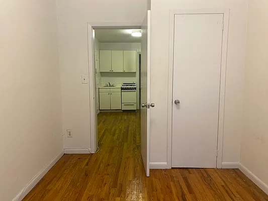 Rented by Ethan Blinder, LREB | media 8