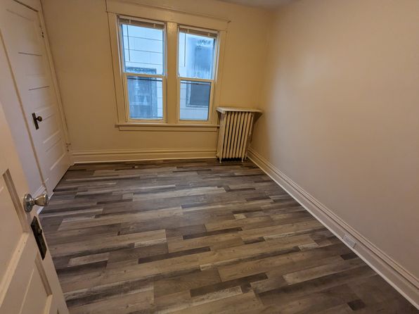 2015 Baxter Ave #1/2