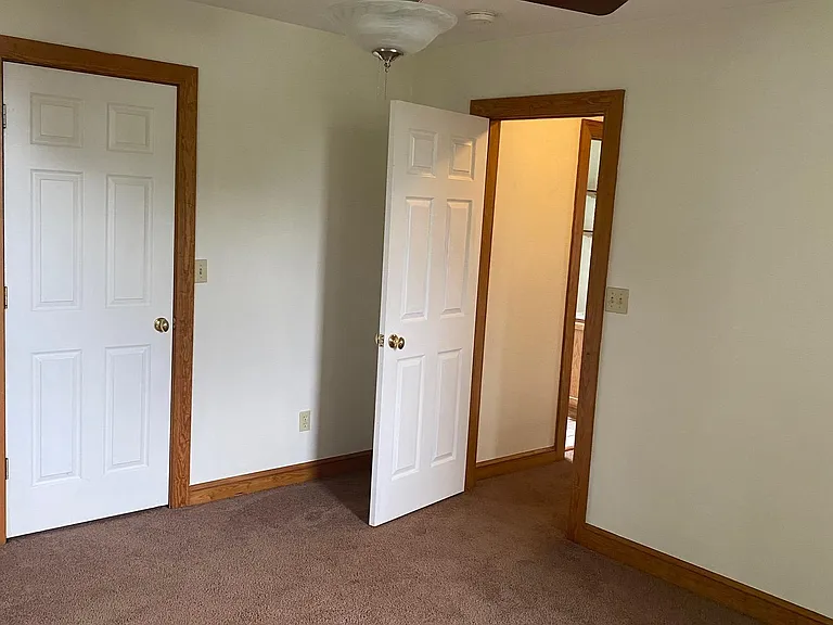4309 Dutch St — Photo 16