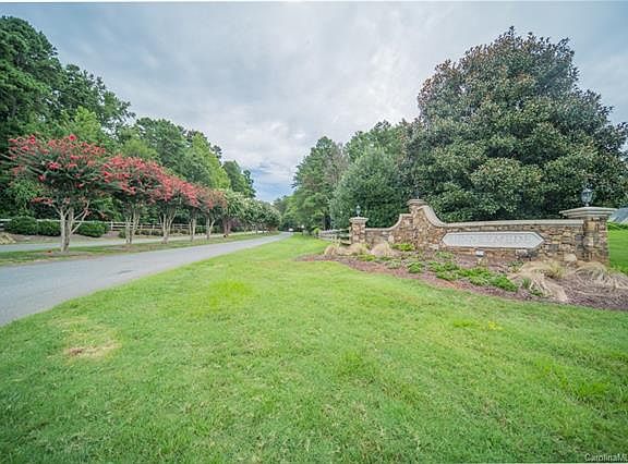 4th image of 19405 Callaway Hills Ln