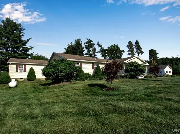 2223 Kent Rd, Kent, NY 14477