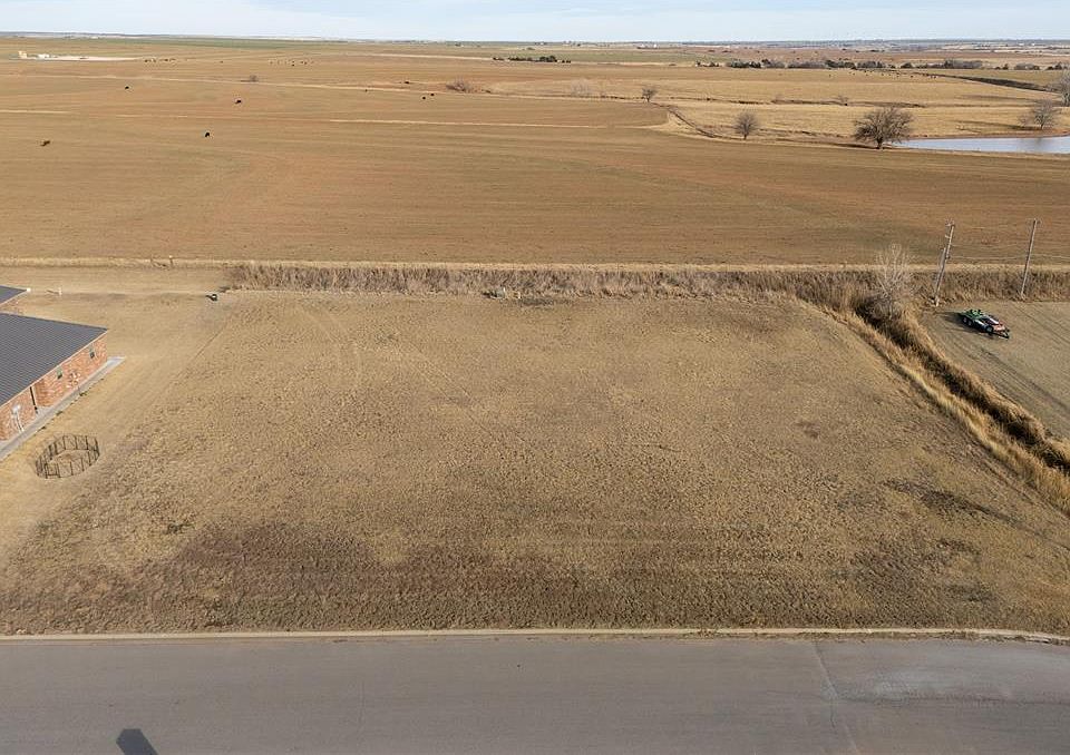 1st image of 1006 Johnny Klaassen Dr Lot 3-4
