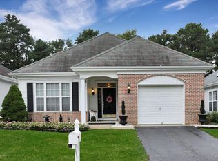 24 Summerwinds Dr, Lakewood, NJ 08701