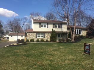 21 Rotterdam Rd E, Southampton, PA 18966