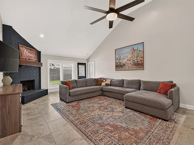 22939 Indian Ridge Dr — Photo 4