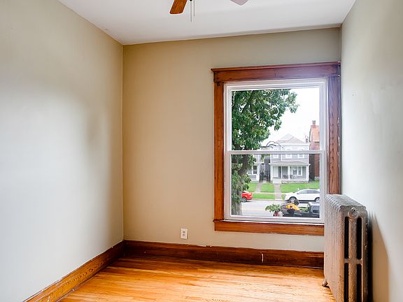 5th image of 2826 S 3rd St #2