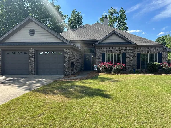 9081 Black Cherry Trl, Pike Road, AL 36064