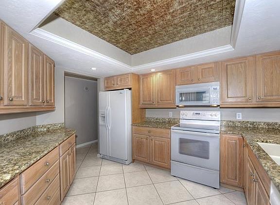 5th image of 1901 Clifford St APT 1204