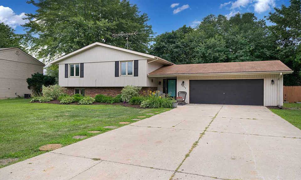 1st image of 5811 Pepper Dr