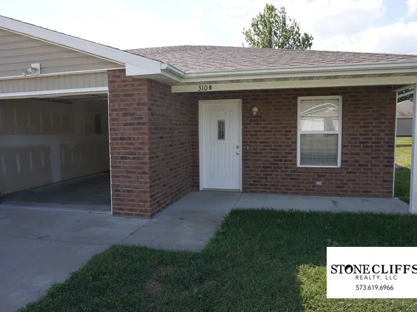 310 Rylee Cir, Holts Summit, MO 65043