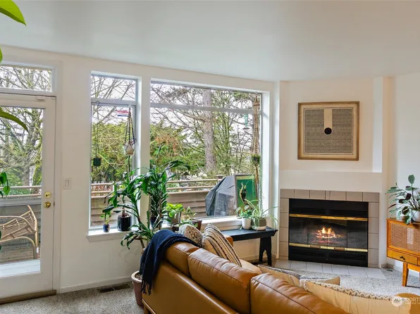 11828 NE 80th Street #9, Kirkland, WA 98033
