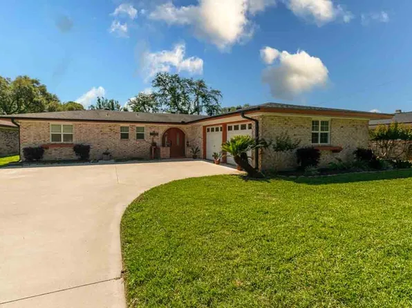 3027 Nashville Ave, Nederland, TX 77627