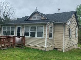 6091 Miles Rd, Powhatan, VA 23139