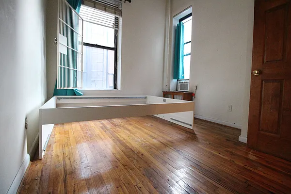 Rented by Luxor Homes & Investment Realty | media 17