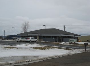 955 17th St, Prairie Du Sac, WI 53578