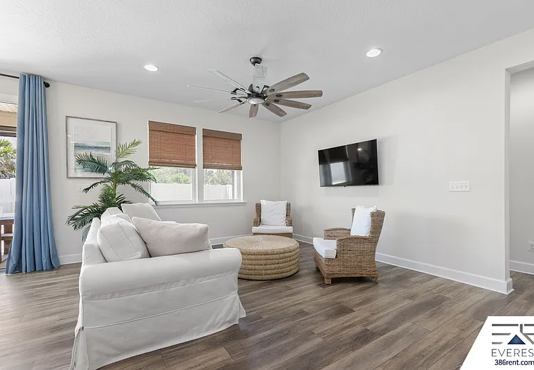 66 Los Lagos Blvd — Photo 12