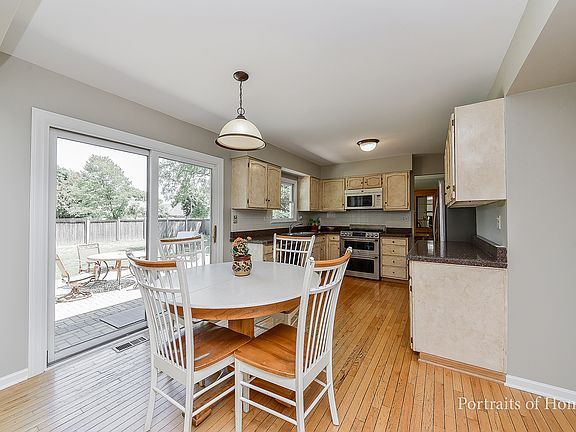 5th image of 2208 Woodland Cir