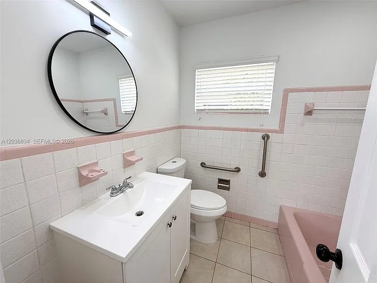 2215 Madison St #5 — Photo 9
