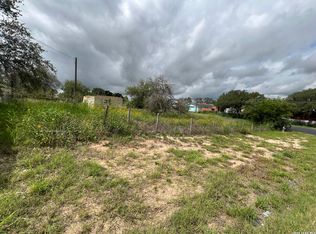 100 Bluewind Ln #1-3, Poteet, TX 78065