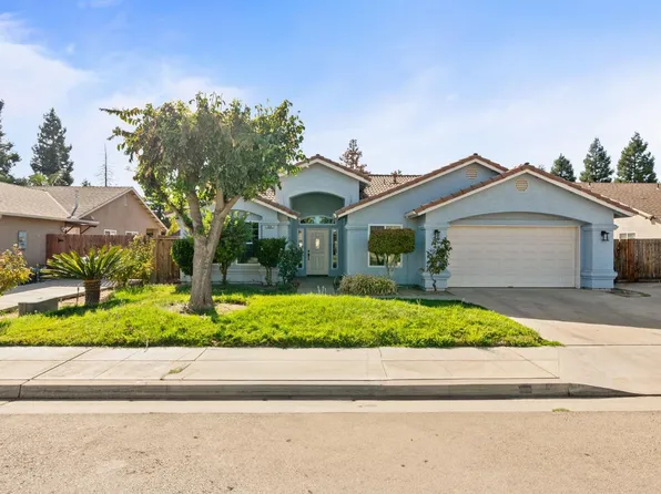 834 Royal Dr, Madera, CA 93637