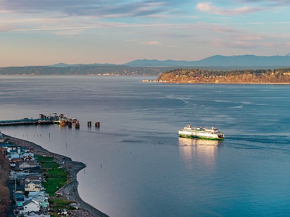 4th image of 6897 Helena Street