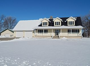 211 3rd St, Pilot Mound, IA 50223