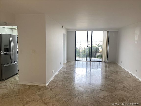 4th image of 290 174th St APT 602