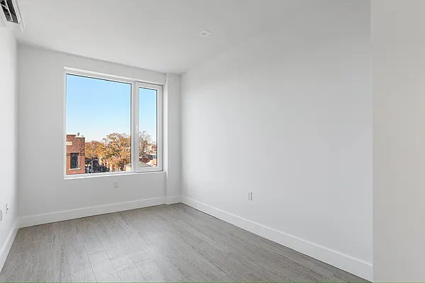 Rented by ERNY LLC | media 4