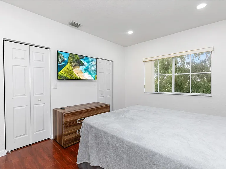 4408 Woodland Cir — Photo 13