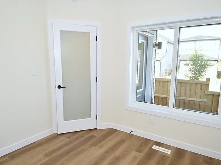 2133 5th Ave SW — Photo 16