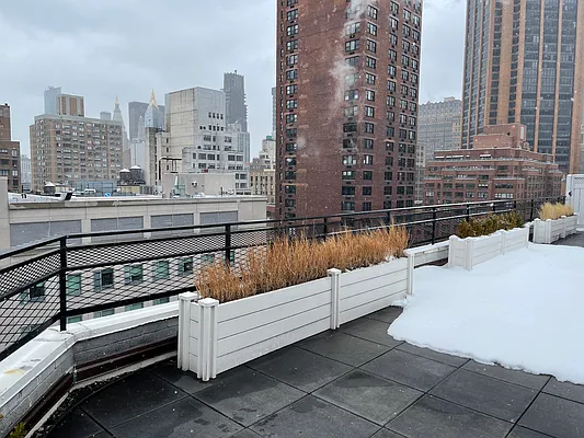 Rented by New York City Moves Team LLC | media 51