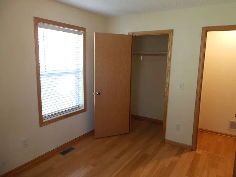 1020 Stinson St — Photo 11