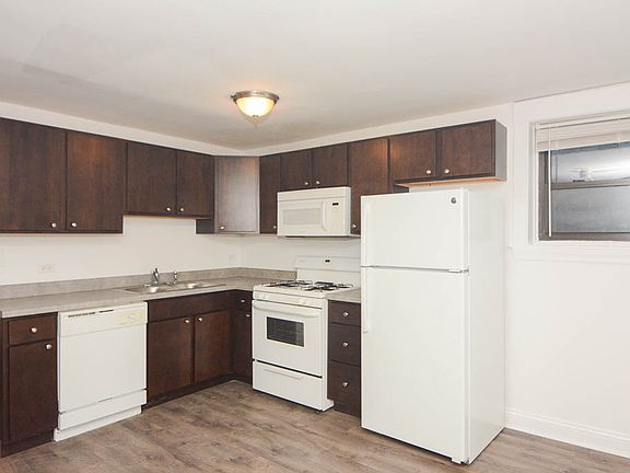 3rd image of 2526 N Kedzie Blvd #G