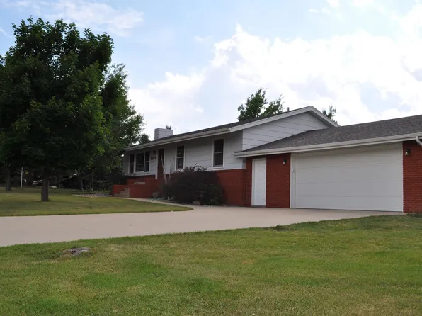 3345 Pinewood Dr, Rapid City, SD 57702