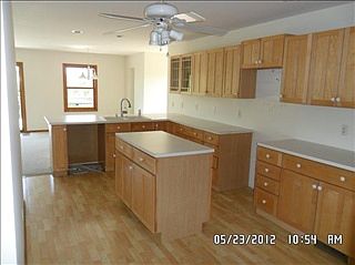 4th image of 4511 E C Ave
