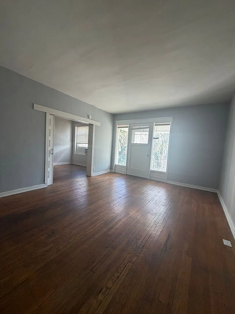 Afton Apartments — Photo 3