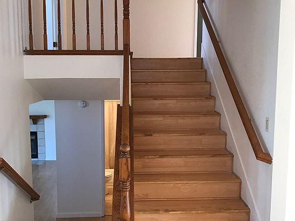 5th image of 8373 Yermo Way