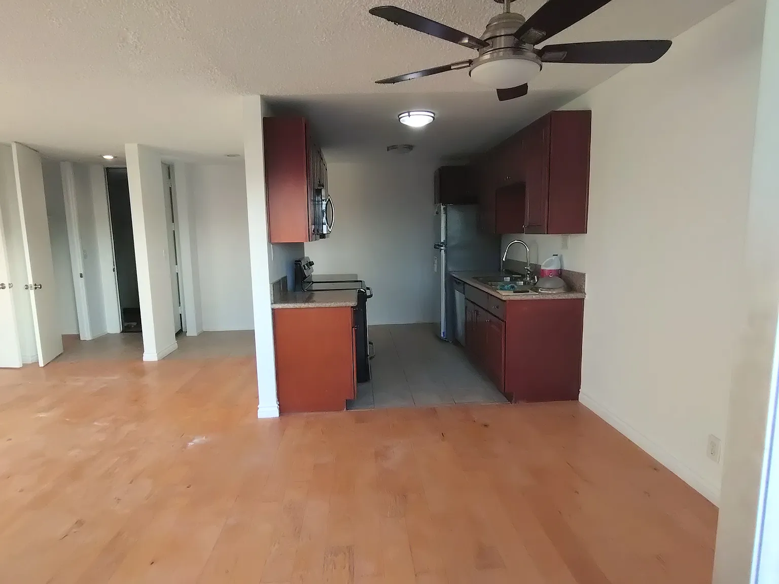1 bed, 776 sqft, $2,675 — Photo 2