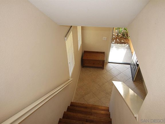 5th image of 8744 Plaza Park Ln