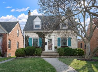 105 N Lincoln Ave, Park Ridge, IL 60068