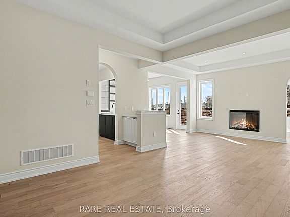 3rd image of 1236 Queens Plate Rd W