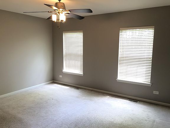 2nd image of 5 Melrose Ct #1