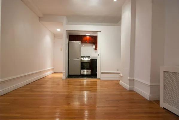 Rented by WAM Partners - William Moses Co. | media 3