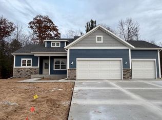 6250 Sturgeon Run, Muskegon, MI 49444