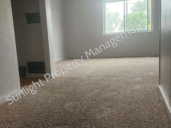 4th image of 105 E Main St #1