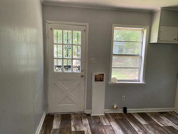 5th image of 667 Blakemore St