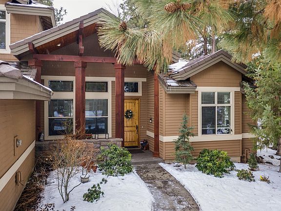 3rd image of 19433 Ironwood Cir