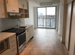 128 Fairview Mall Dr #707, Toronto, ON M2J0E8